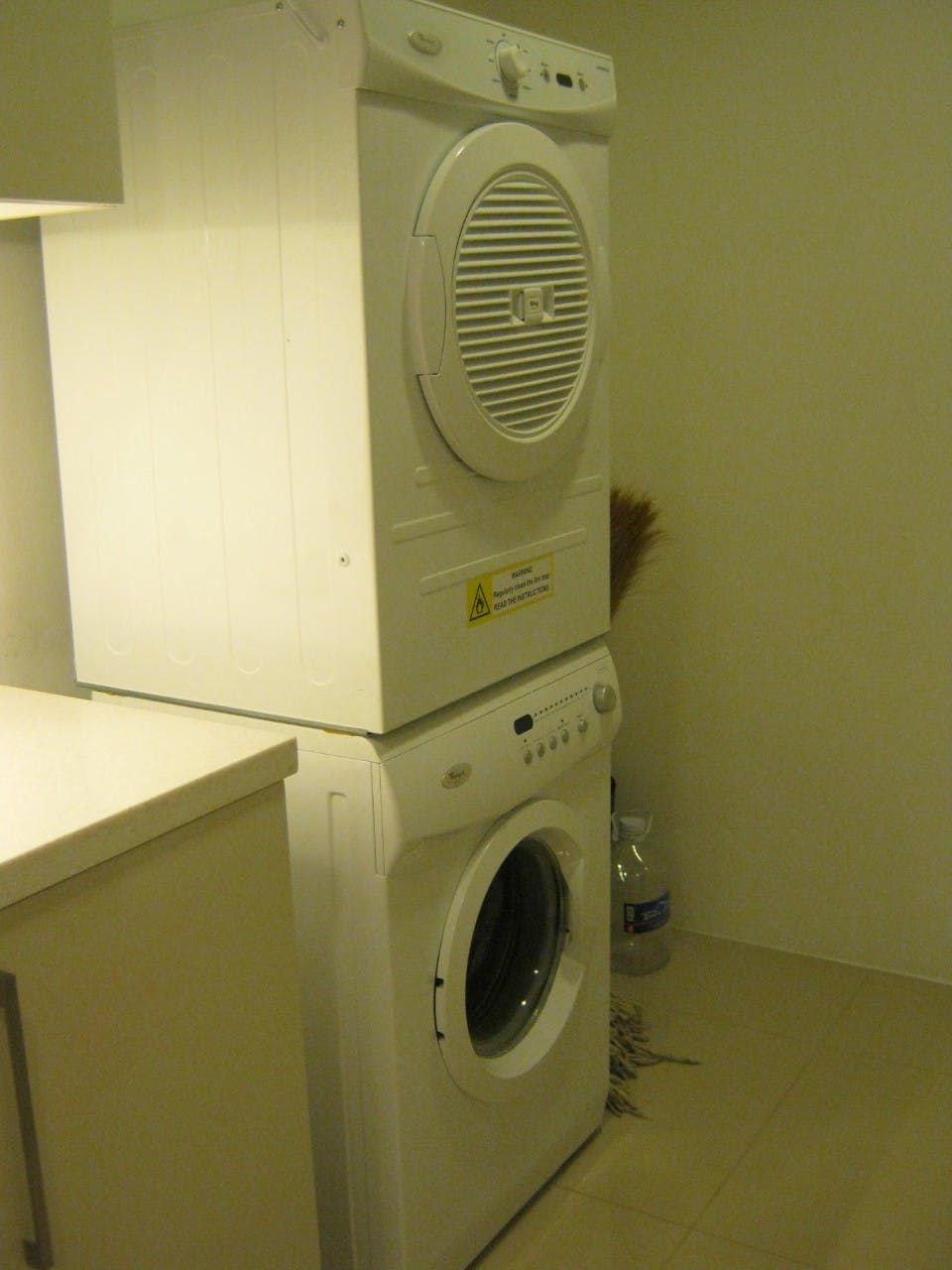 "1BR Condo for Rent in The Residences at Greenbelt, Legazpi Village, Ma"04
