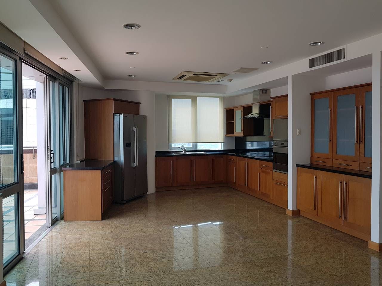 "2BR Condo for Rent in Arya Residences, BGC - Bonifacio Global City, Ta"03