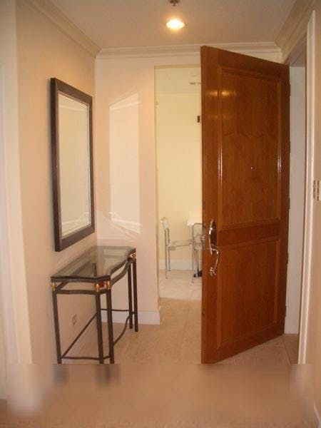 "1BR Condo for Rent in The Biltmore, Legazpi Village, Makati"06