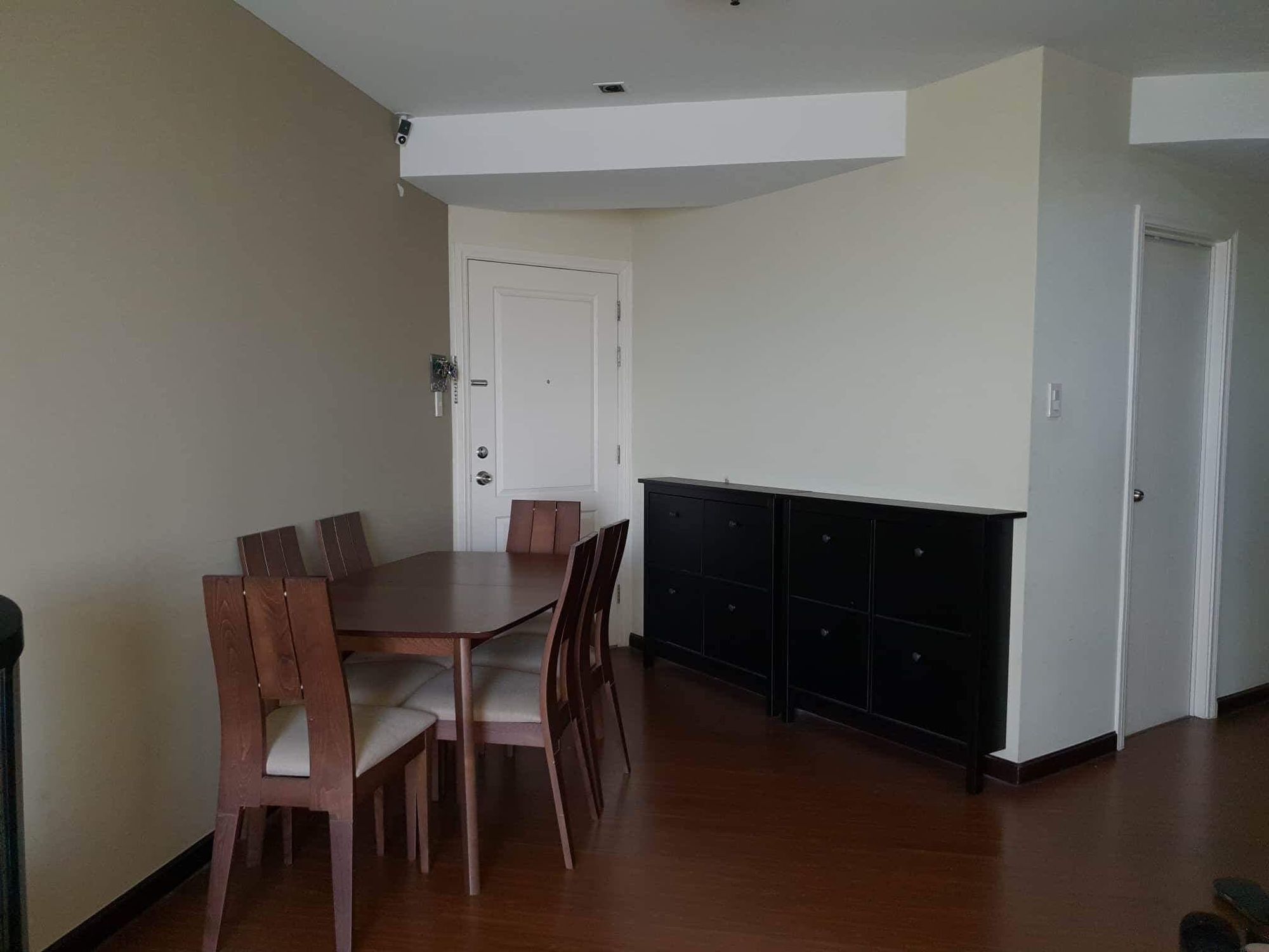 2BR Condo for Rent06
