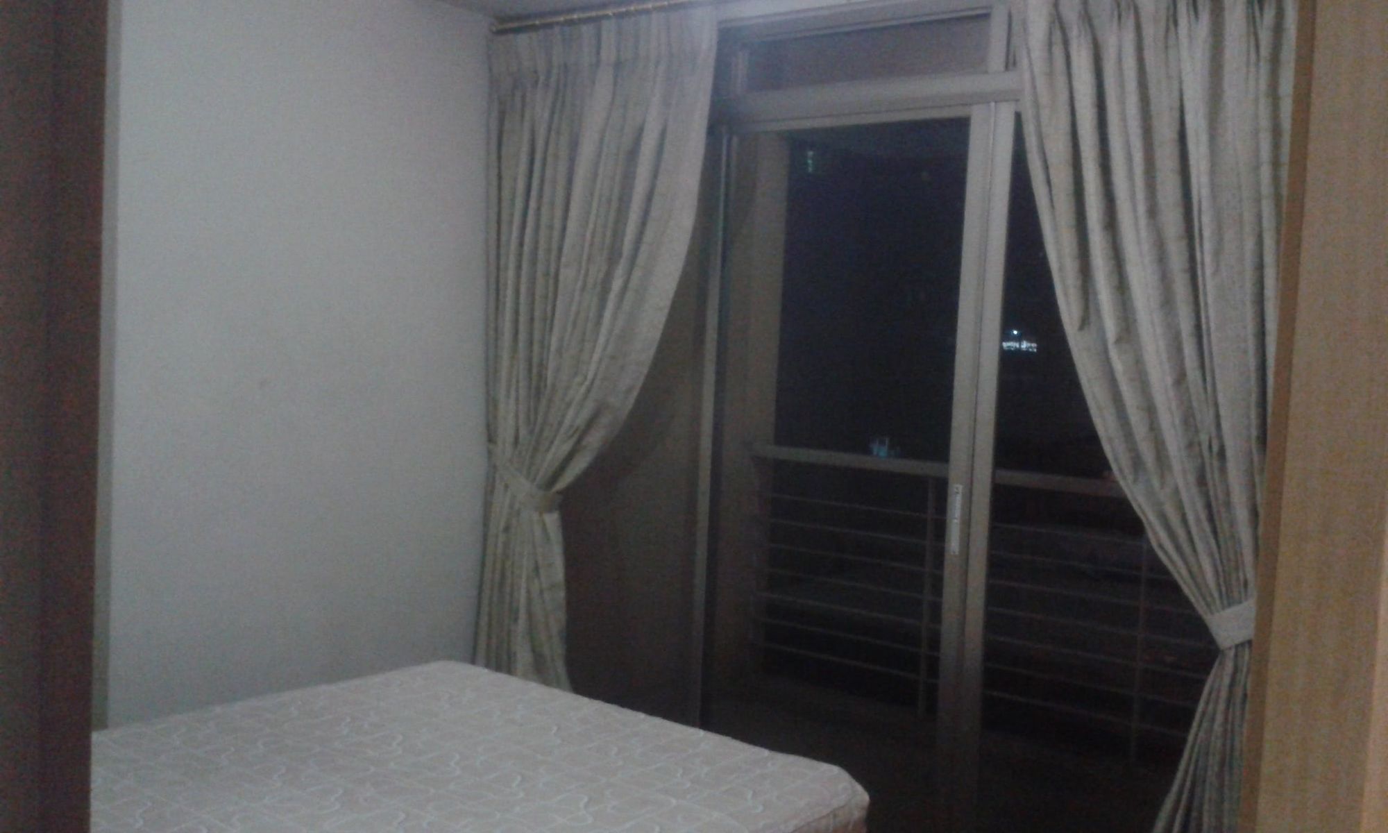 "2BR Condo for Rent in Paseo Parkview Suites, Salcedo Village, Makati"04