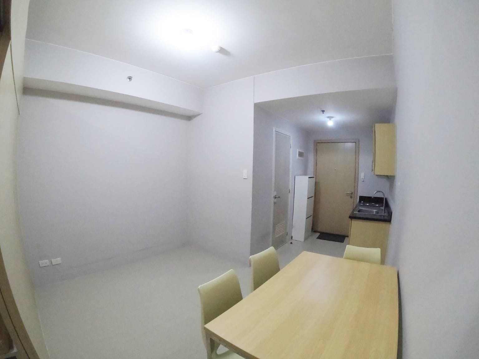 "1BR Condo for Rent in Stellar Place, Project 8, Quezon City"09