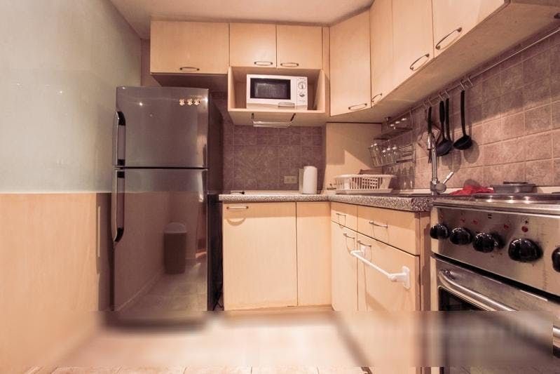 "1BR Condo for Rent in Elizabeth Place, Salcedo Village, Makati"04