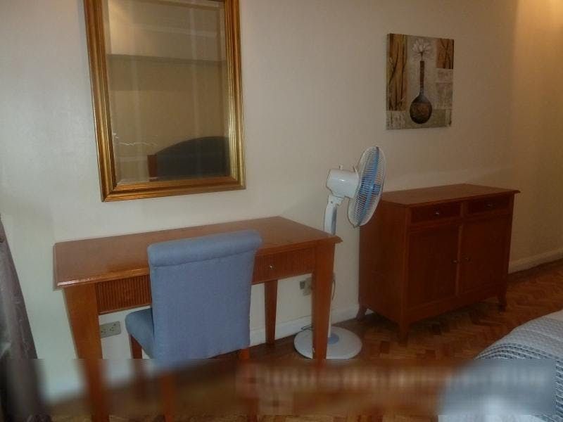 "2BR Condo for Rent in Two Lafayette Square, Salcedo Village, Makati"04