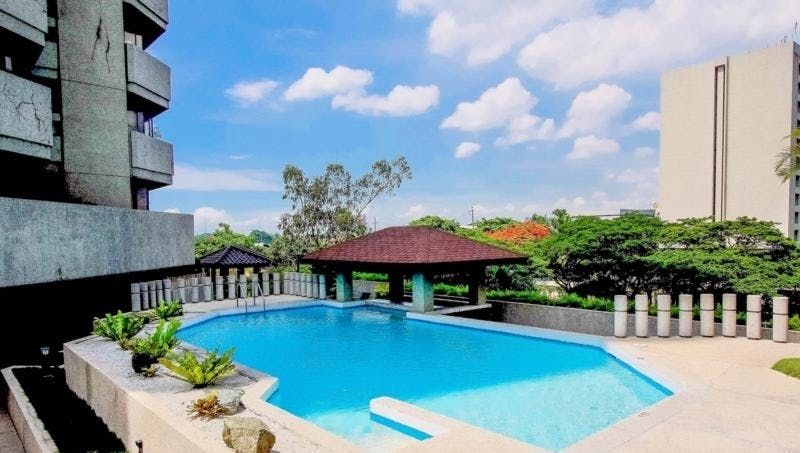 "3BR Condo for Rent in Twin Towers, Urdaneta, Makati"04