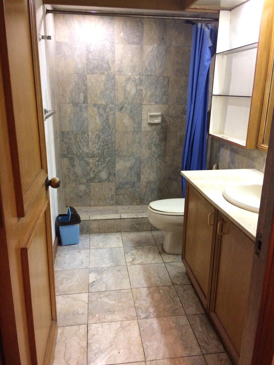 "2BR Condo for Rent in Colonnade Residences, Legazpi Village, Makati"08