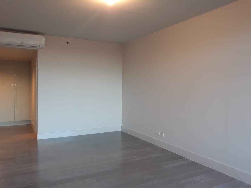 "3BR Condo for Rent in Edades Tower and Garden Villas, Rockwell Center,"08