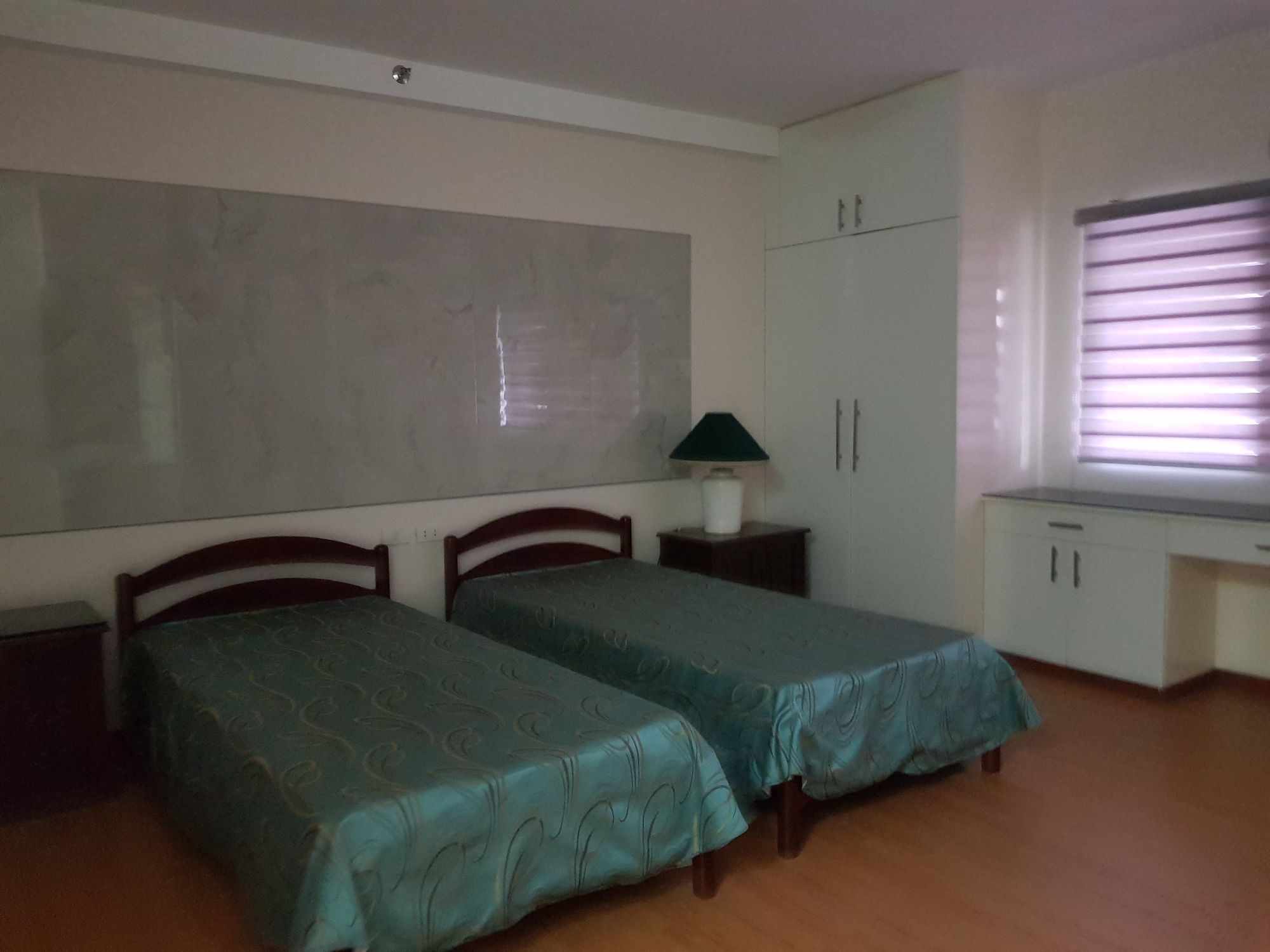 "2BR Condo for Rent in Makati Tuscany, Urdaneta, Makati"09