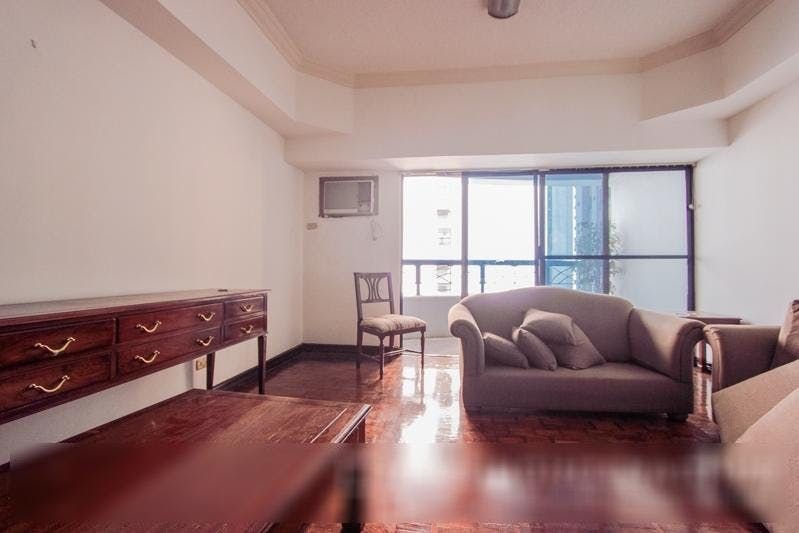 "2BR Condo for Rent in Grand Tower, Salcedo Village, Makati"10
