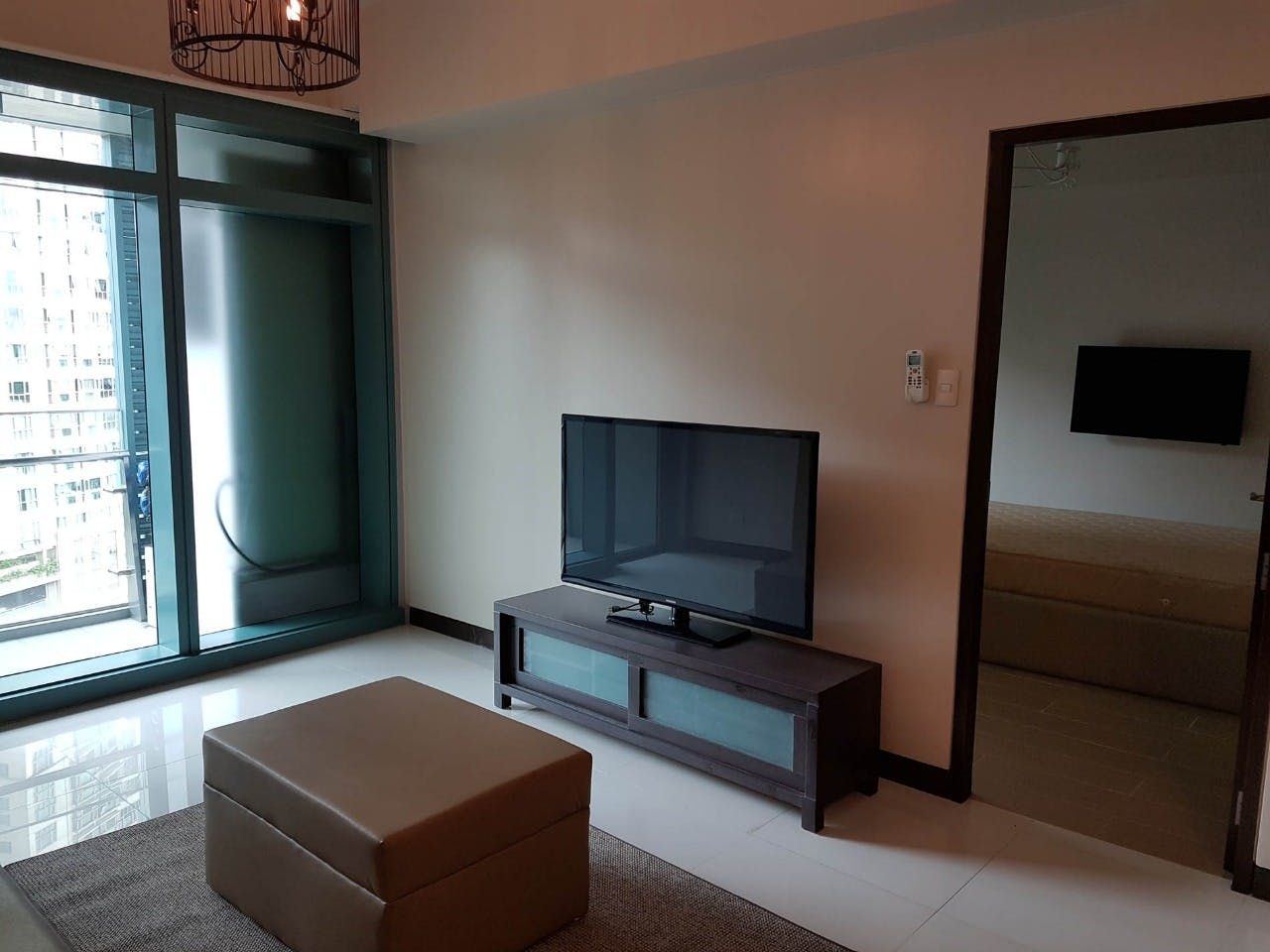 "1BR Condo for Rent in 8 Forbes Town Road, BGC - Bonifacio Global City,"04
