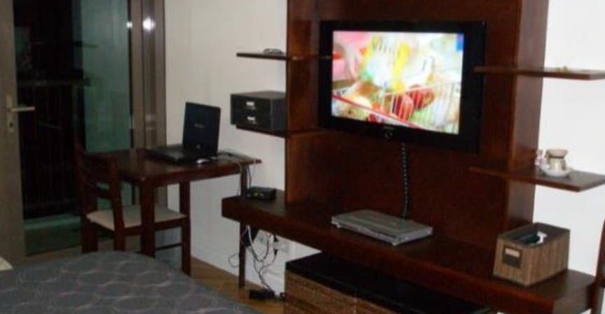 "Studio Condo for Rent in Joya Lofts and Towers, Rockwell Center, Makat"06