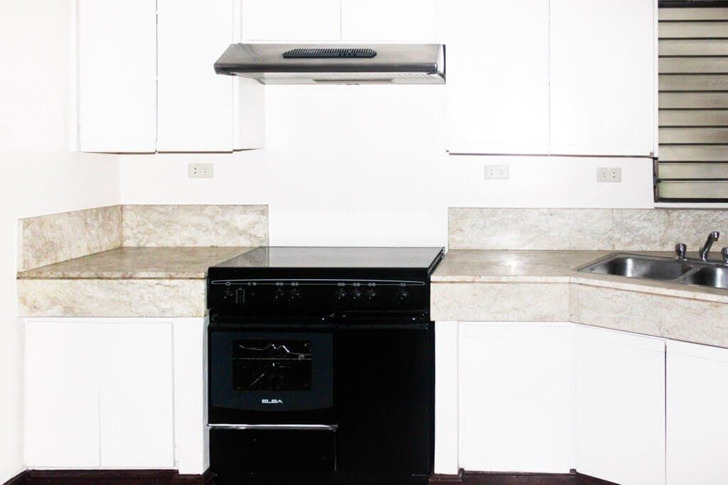 "3BR Condo for Rent in Le Metropole, Salcedo Village, Makati"04
