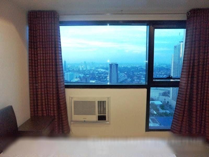 "1BR Condo for Rent in BSA Twin Towers, Ortigas Center, Mandaluyong"09