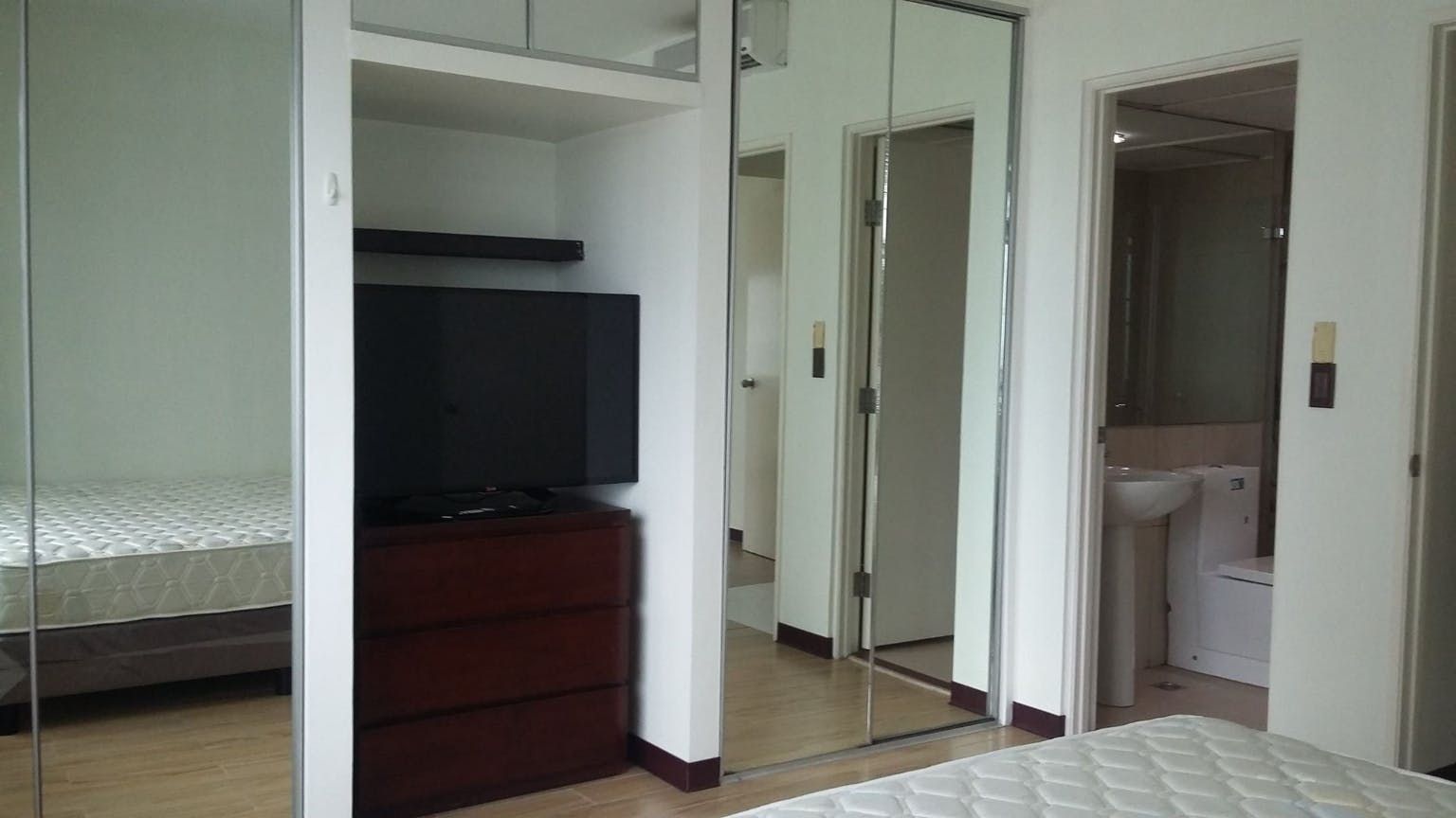 "2BR Condo for Rent in Bonifacio Ridge, BGC - Bonifacio Global City, Ta"05