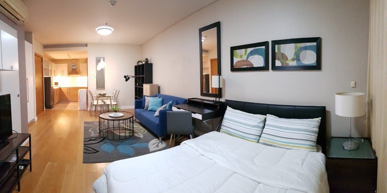 "Studio Condo for Rent in Park Terraces, San Lorenzo, Makati"08