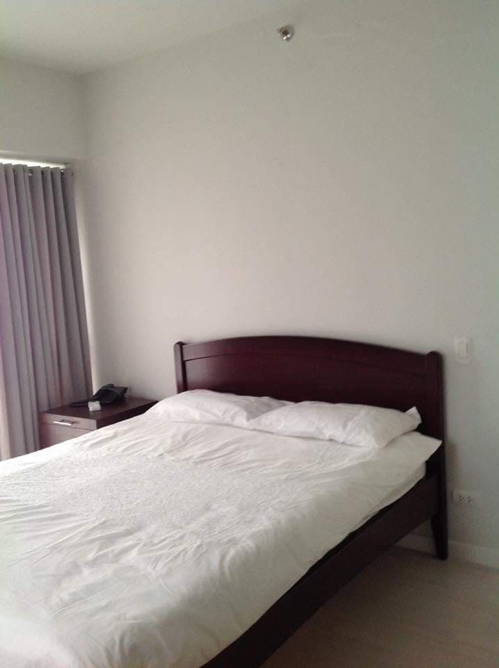 "2BR Condo for Rent in Senta, Legazpi Village, Makati"04