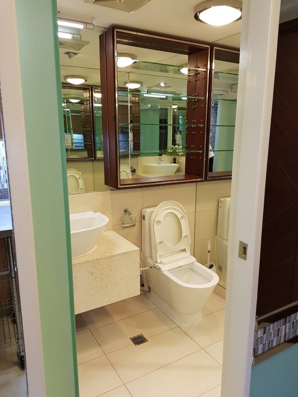 "1BR Condo for Rent in The St. Francis Shangri-La Place, Ortigas Center"10