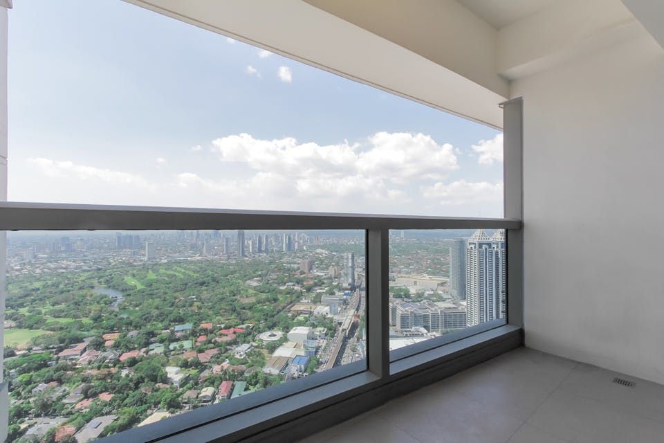 "1BR Condo for Rent in One Shangri-La Place, Ortigas Center, Mandaluyon"10