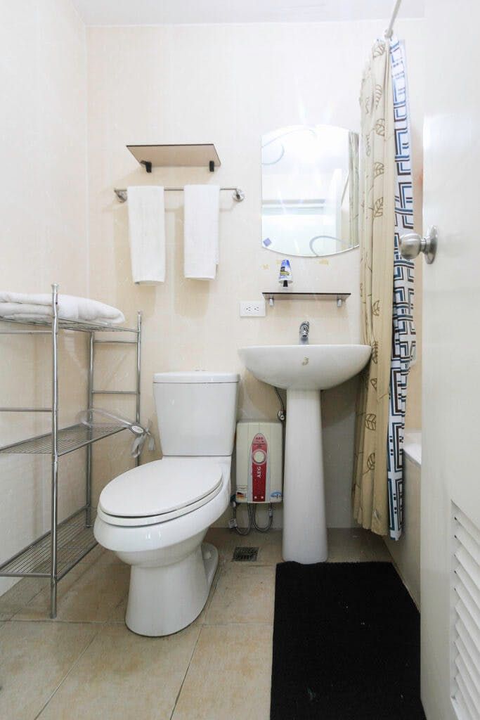 "2BR Condo for Rent in Avant at the Fort, BGC - Bonifacio Global City,"04
