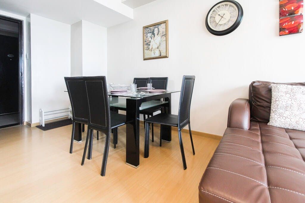 "2BR Condo for Rent in Avant at the Fort, BGC - Bonifacio Global City,"06