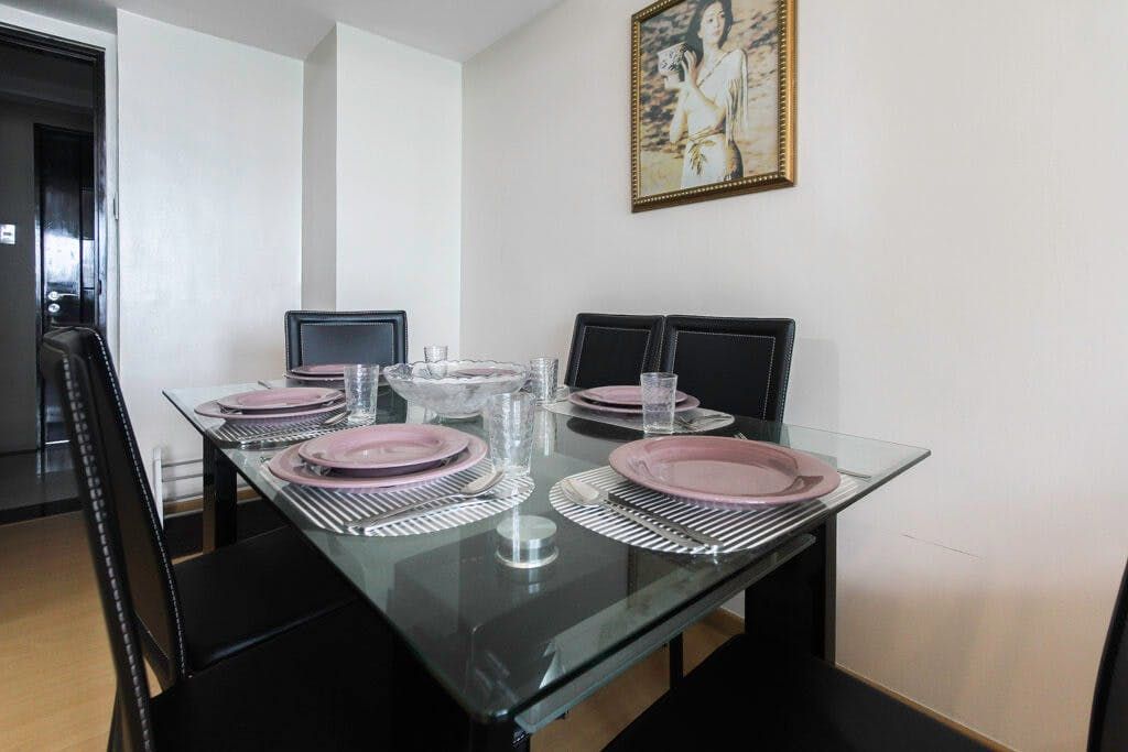"2BR Condo for Rent in Avant at the Fort, BGC - Bonifacio Global City,"10