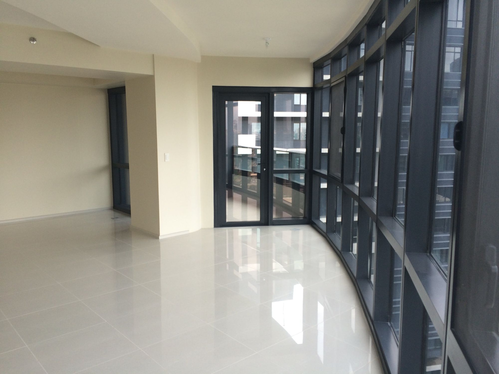 "3BR Condo for Rent in Arya Residences, BGC - Bonifacio Global City, Ta"05