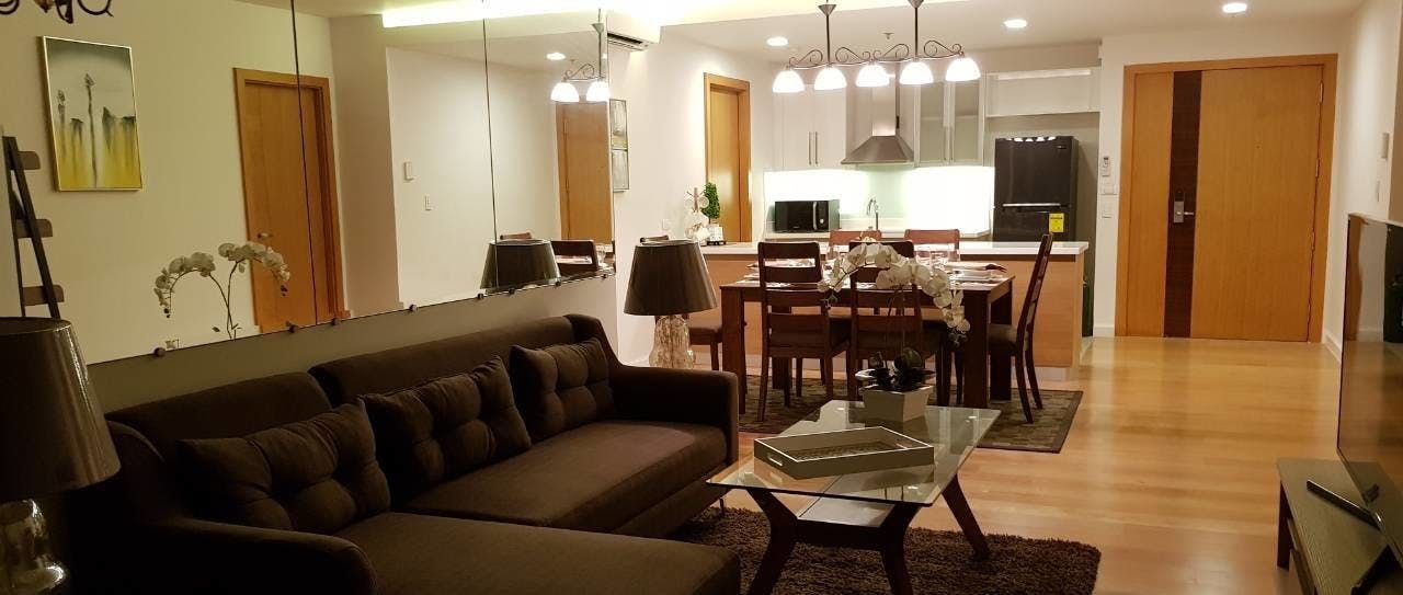"2BR Condo for Rent in Park Terraces, San Lorenzo, Makati"10