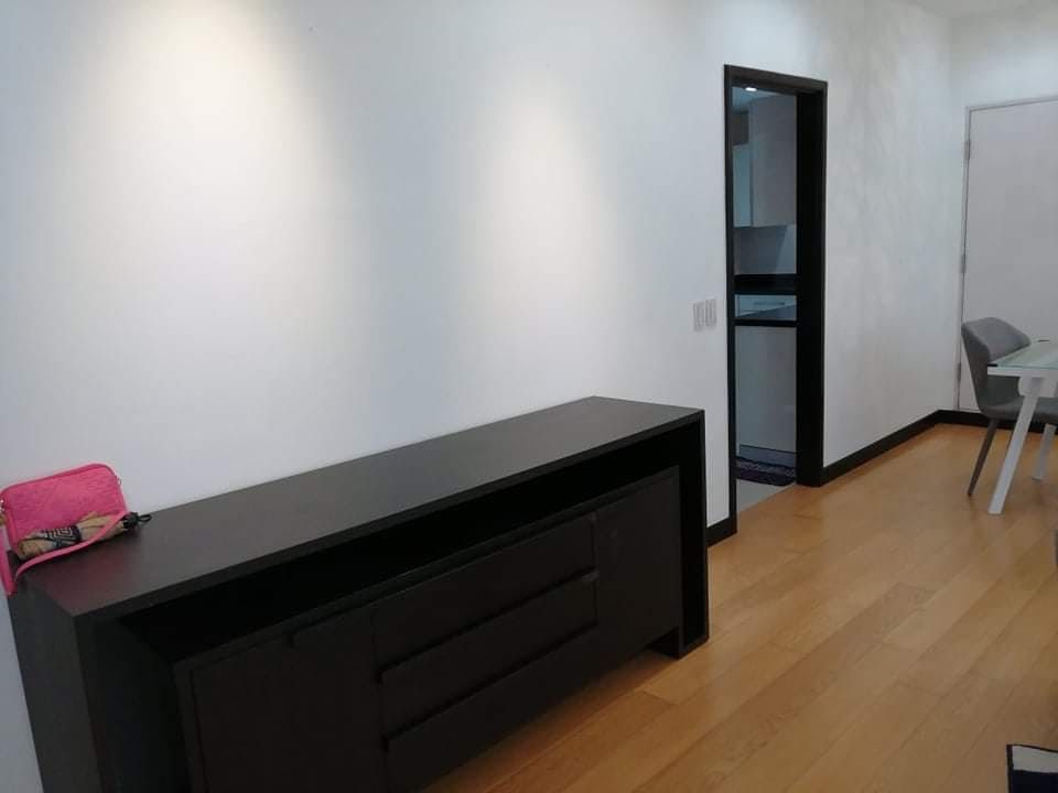 "2BR Condo for Rent in The Residences at Greenbelt, Legazpi Village, Ma"10