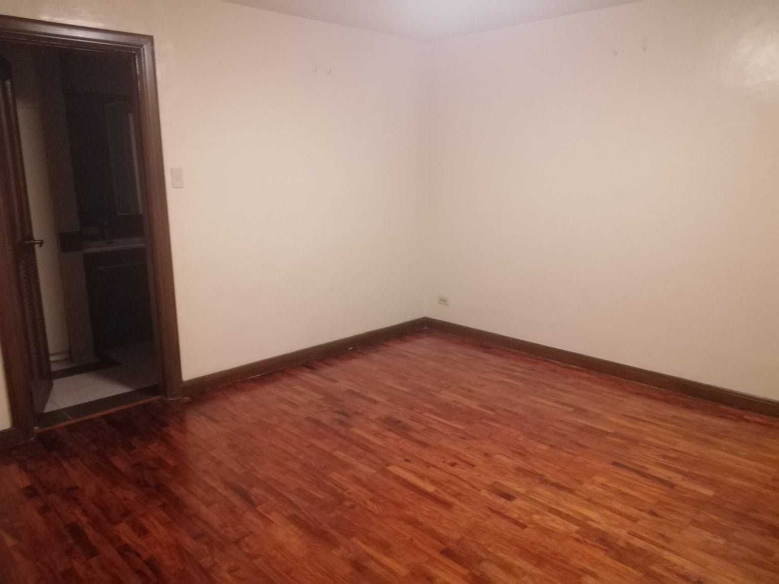 "2BR Condo for Rent in Easton Place, Salcedo Village, Makati"08