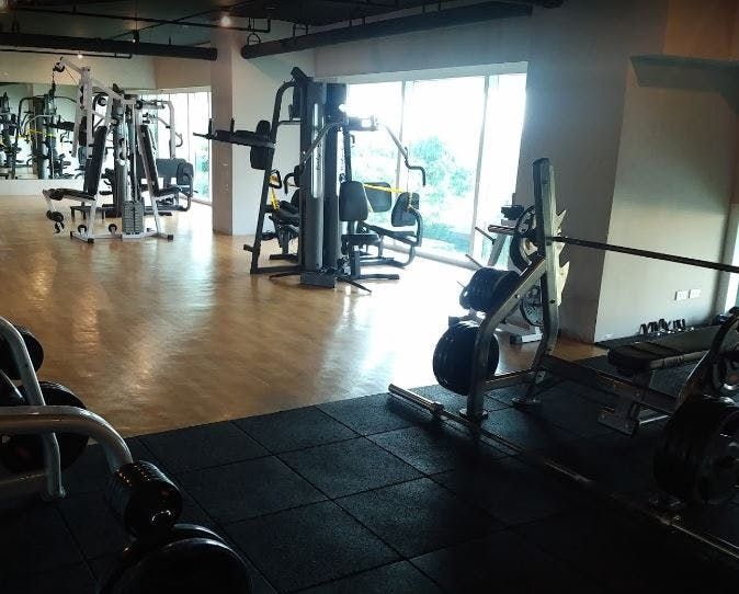 "2BR Condo for Rent in The Beacon, Legazpi Village, Makati"10