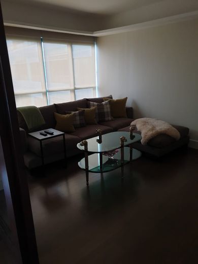 "3BR Condo for Rent in Edades Tower and Garden Villas, Rockwell Center,"01