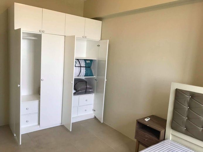 "1BR