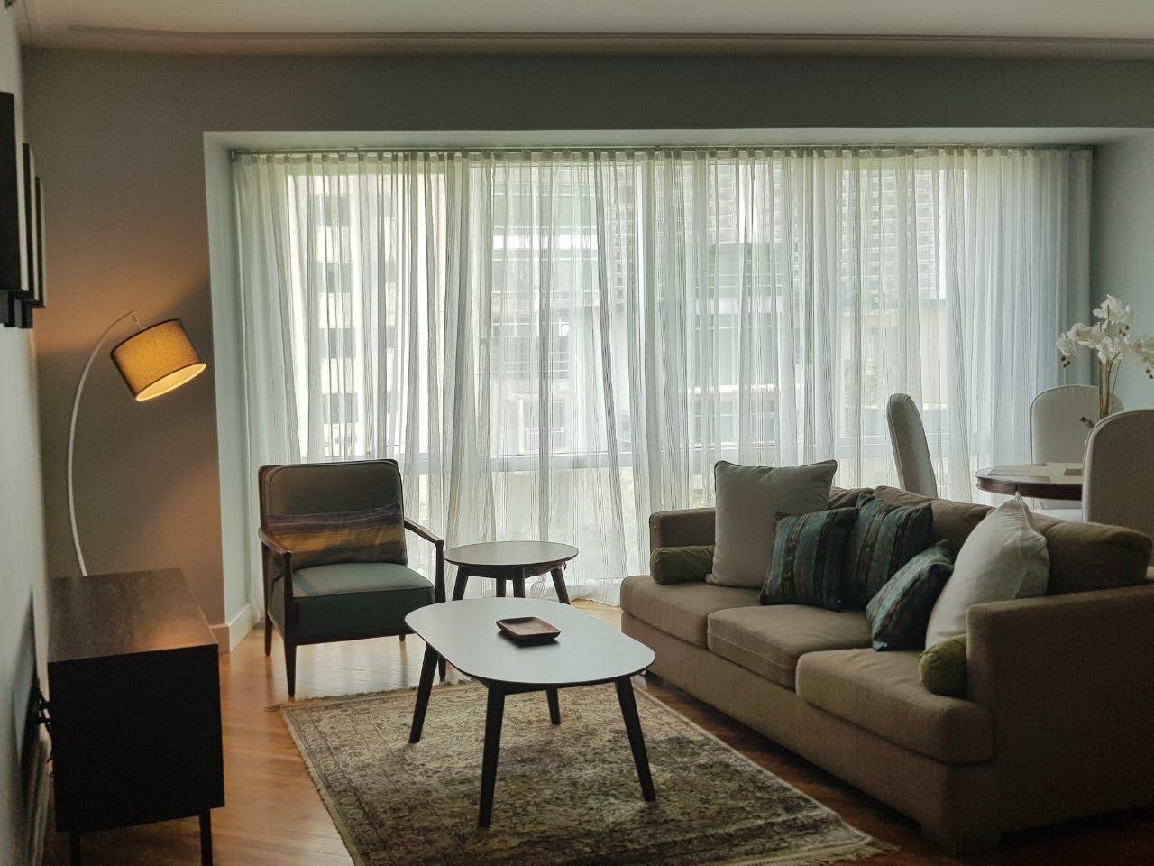 "1BR Condo for Rent in Amorsolo West, Rockwell Center, Makati"04