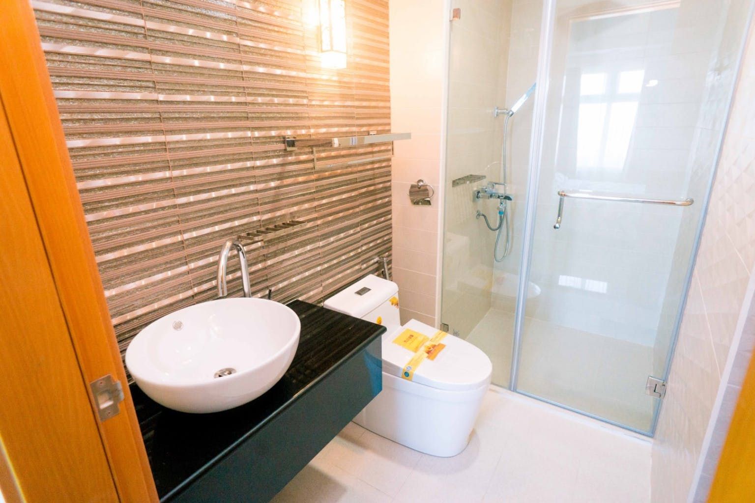 "1BR Condo for Rent in The Trion Towers, BGC - Bonifacio Global City, T"06