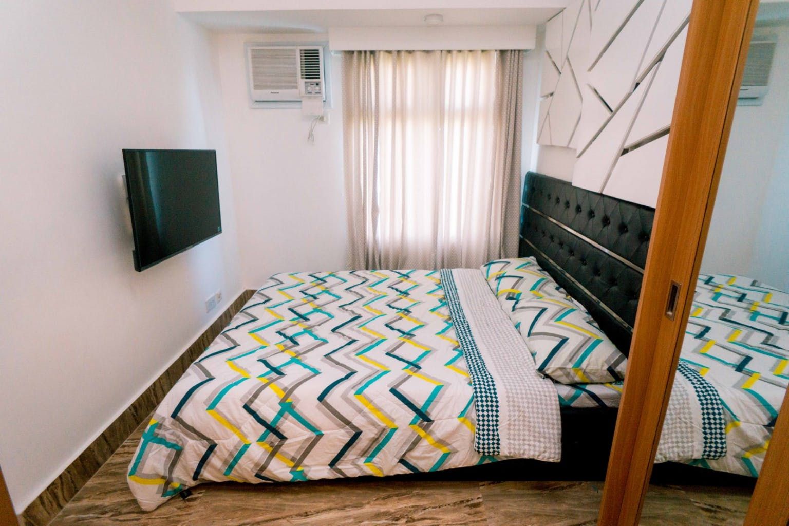 "1BR Condo for Rent in The Trion Towers, BGC - Bonifacio Global City, T"09