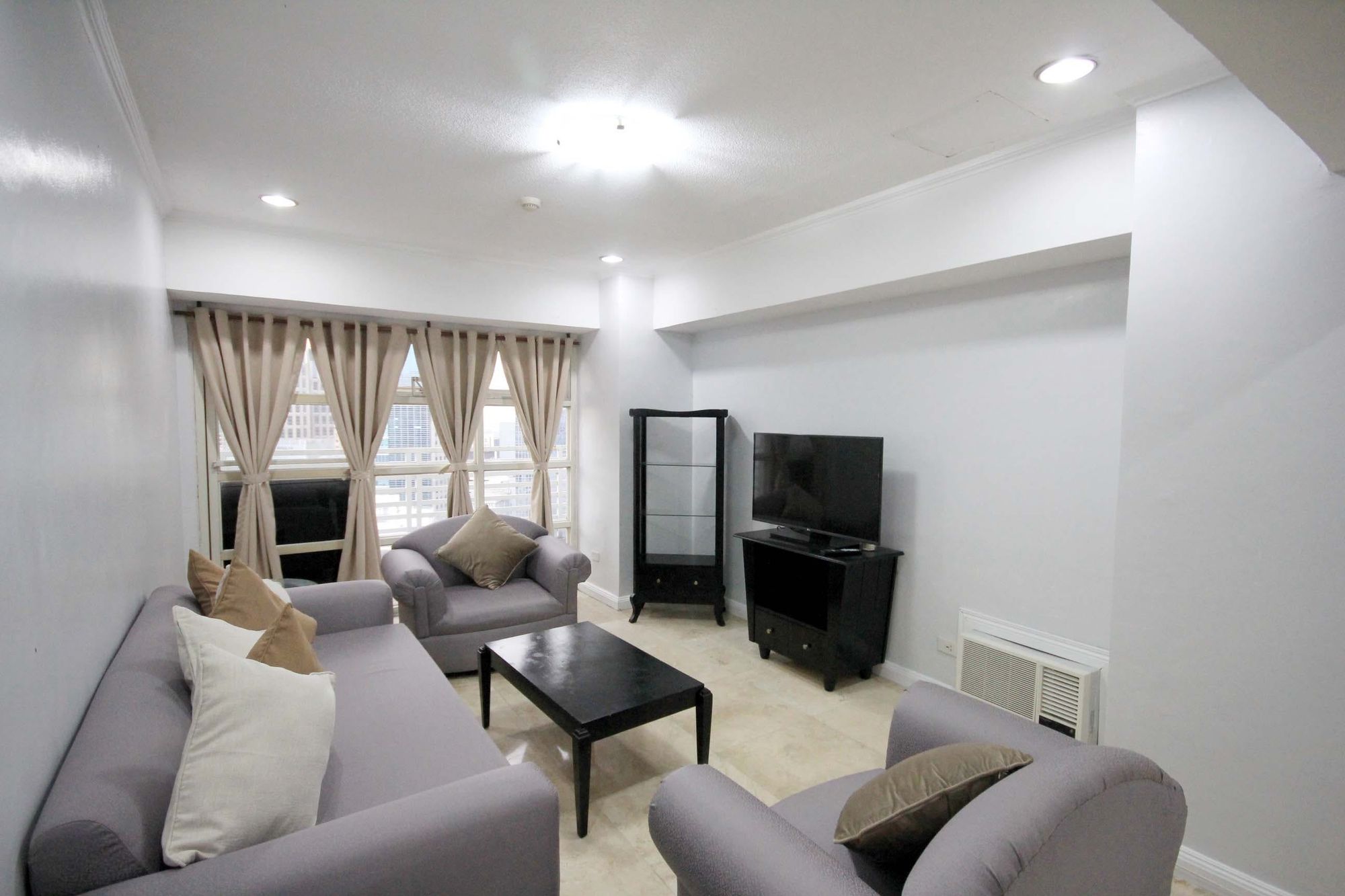 "3BR Condo for Rent in Two Lafayette Square, Salcedo Village, Makati"07