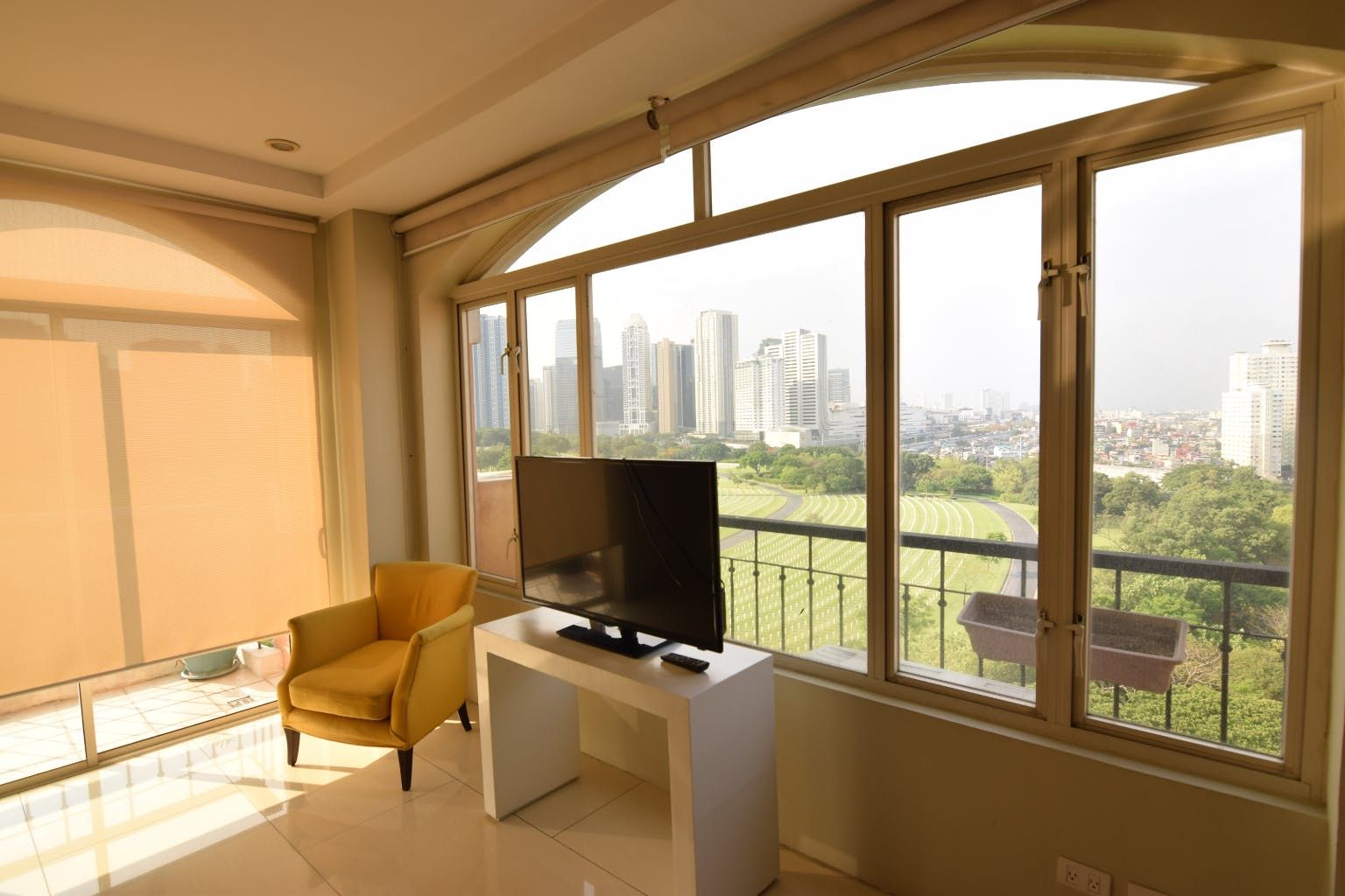 "3BR Condo for Rent in Tuscany Private Estates, McKinley Hill, Taguig"08