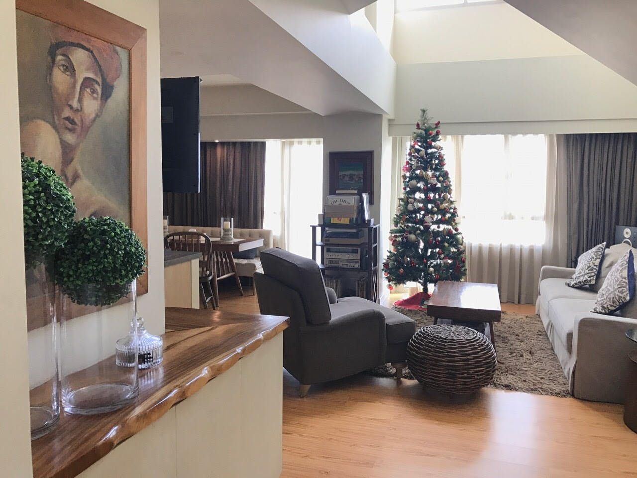 "2BR Condo for Rent in The Grove by Rockwell, Ugong, Pasig"04