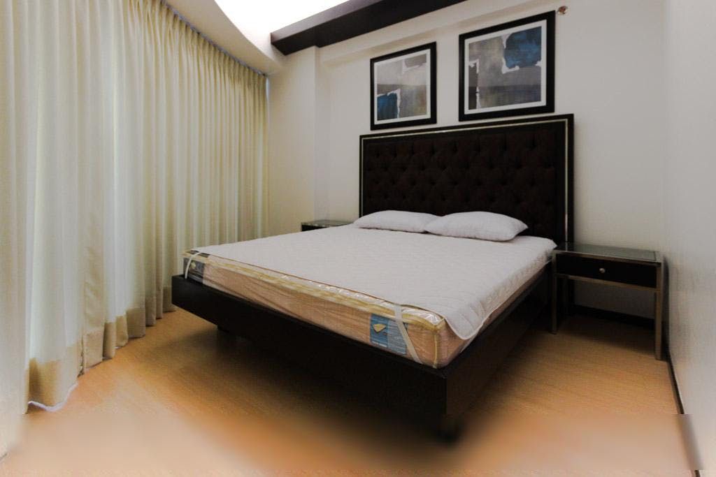 "2BR Condo for Rent in Crescent Park Residences, BGC - Bonifacio Global"03