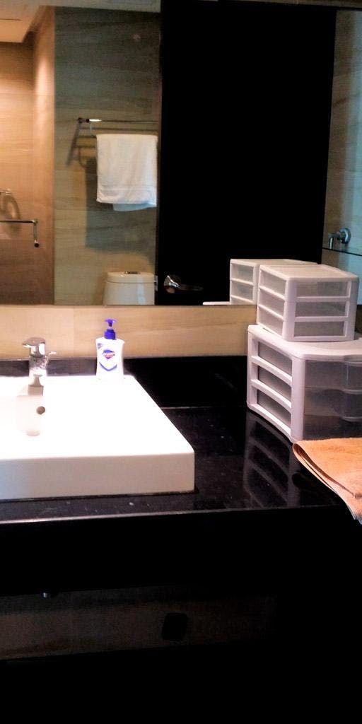 "2BR Condo for Rent in Crescent Park Residences, BGC - Bonifacio Global"06