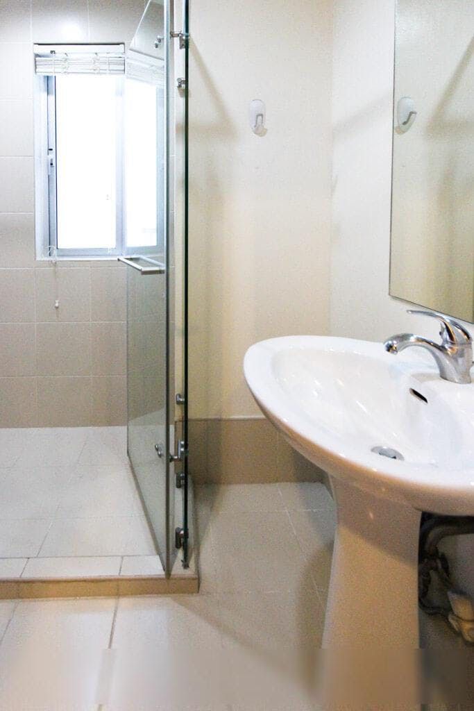 "2BR Condo for Rent in Blue Sapphire Residences, BGC - Bonifacio Global"04