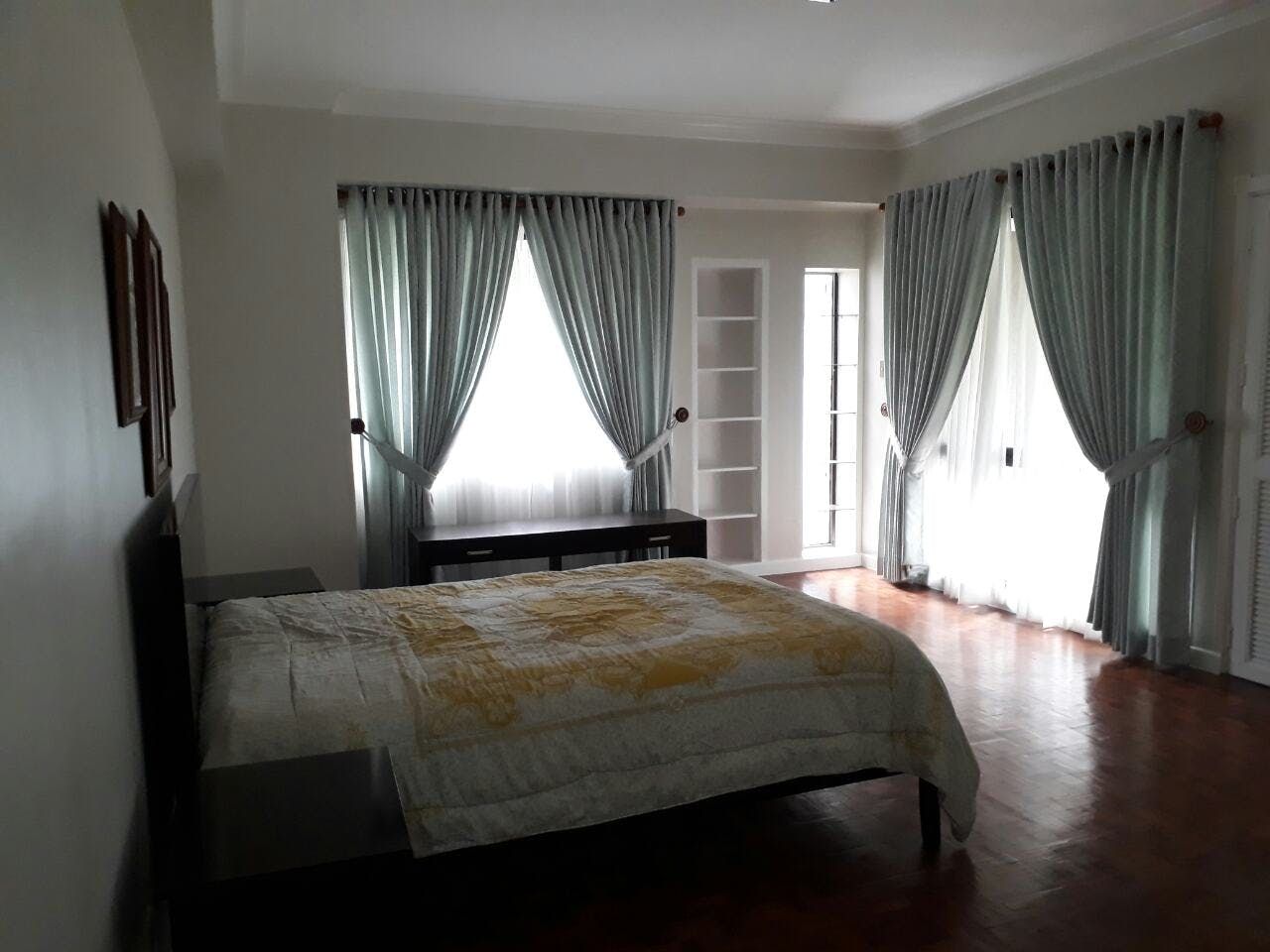 "3BR Condo for Rent in Alexandra Condominium, Ortigas Center, Pasig"06
