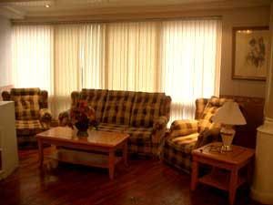 "2BR Condo for Rent in Easton Place, Salcedo Village, Makati"08