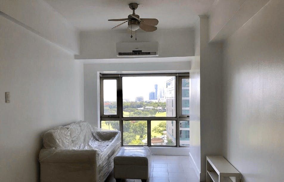 "2BR Condo for Rent in Forbeswood Parklane, BGC - Bonifacio Global City"06