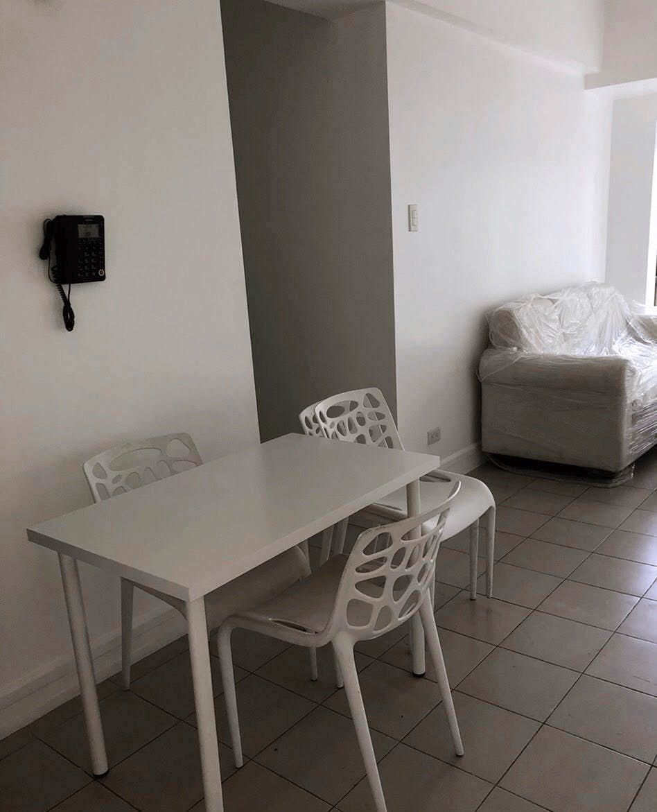 "2BR Condo for Rent in Forbeswood Parklane, BGC - Bonifacio Global City"10