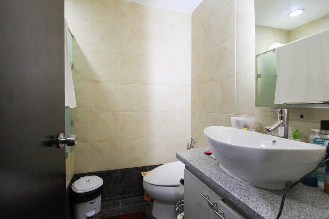 "2BR Condo for Rent in One Salcedo Place, Salcedo Village, Makati"10
