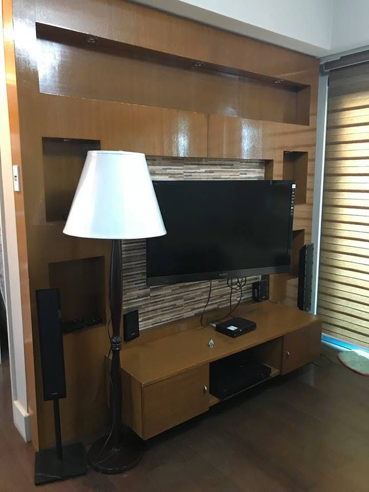 "1BR Condo for Rent in Edades Tower and Garden Villas, Rockwell Center,"06