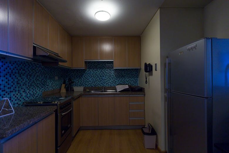 "1BR