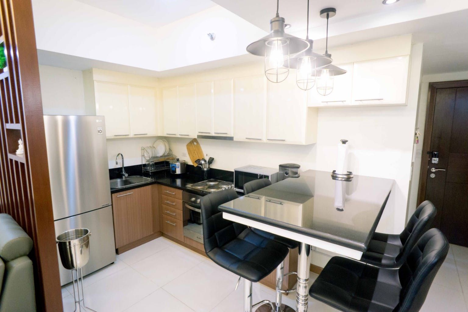 "2BR Condo for Rent in The Venice Luxury Residences, McKinley Hill, Tag"04
