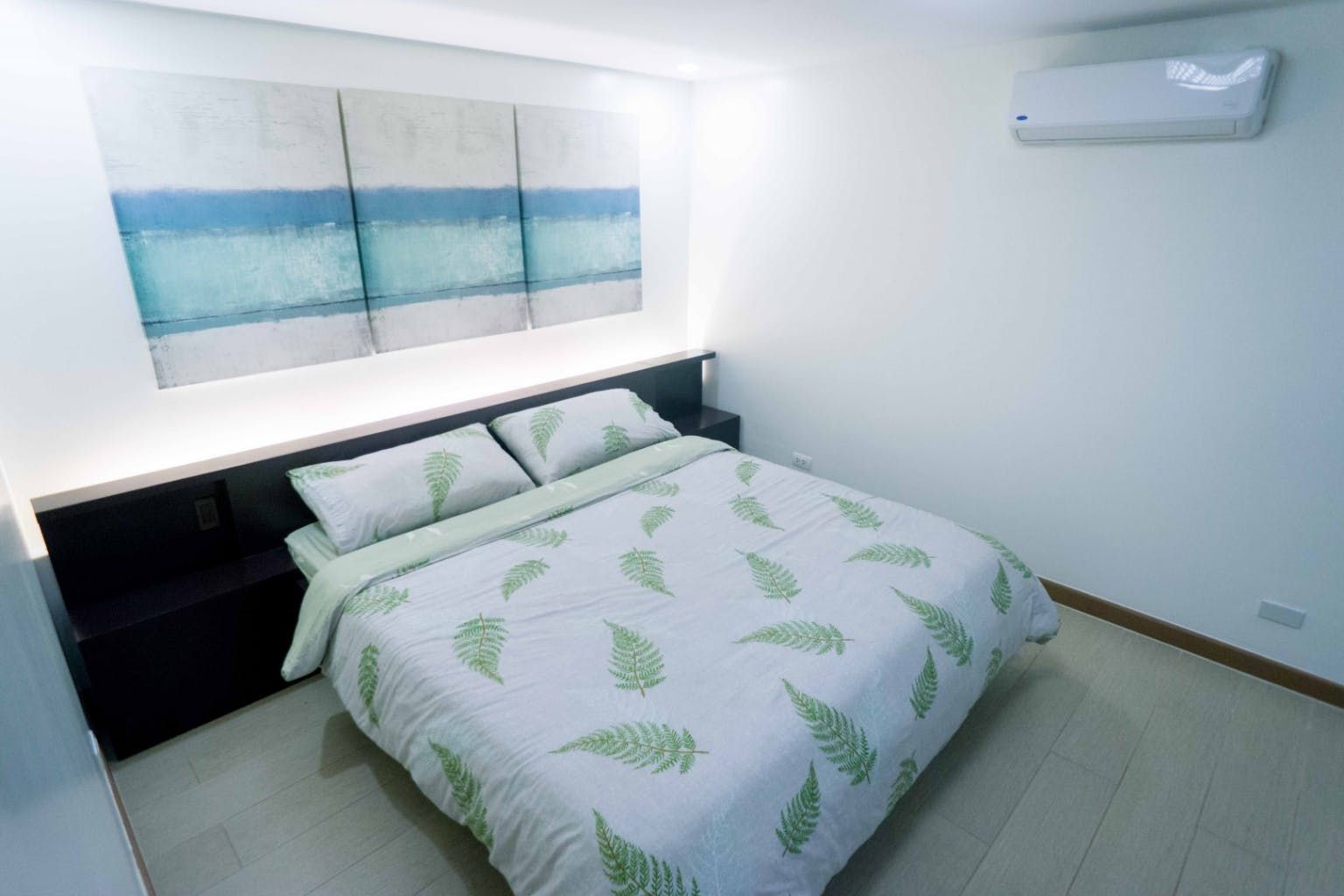 "2BR Condo for Rent in The Venice Luxury Residences, McKinley Hill, Tag"08
